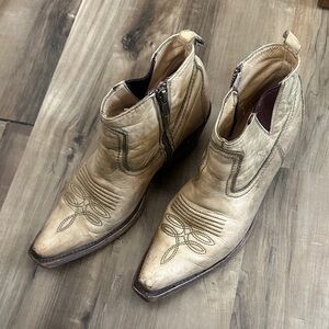 Circle G Corral Women’s Ankle Zip Boots